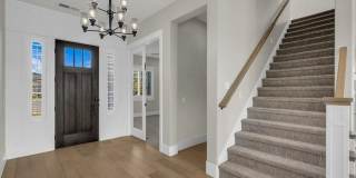 Custom 6 Bedroom Home in Great Location. Gallery 10