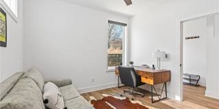2424 Memorial Drive SE Gallery 23
