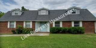 4911B  Marylin Gallery 1