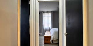 Modernized Fully Furnished 1BR, 1BA Condo at Arbors of Arlington Gallery 13