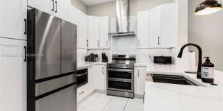 835 NE 17th Way Gallery 6