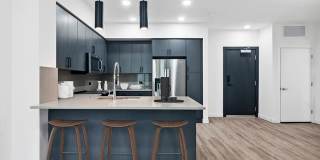 Post District Gallery 32