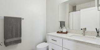 1400 E Bethany Home Road Gallery 19