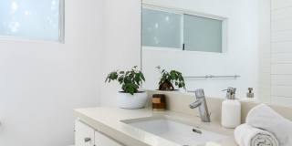 Silver Lake Mid-Century Style Home - 2b1b - Private Yard - Garage Gallery 13
