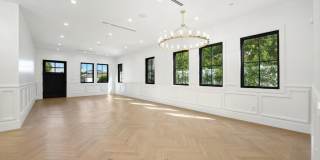 4539 Longridge Avenue Gallery 2