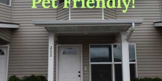 2201 Railroad Street Gallery 1