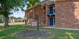 ✨Cozy 1-Bedroom in Prime Louisville Location — Only $900/month!✨ ✨Cozy 1-Bedroom in Prime Louisville Location — Only $900/month!✨ Gallery 2