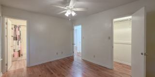 CHARMING NW 3/2 w/ Den, 2 Car Garage, Deck, Fenced Yard, & Wood Floors! $1695/month Avail NOW! Gallery 39