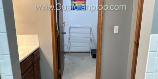 St Louis Park 2 Bedroom Town Home, Dishwasher, 1 Car Garage, Central Air, W/D Gallery 16