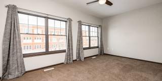 Spacious Townhome In The Kingston Neighborhood Gallery 18