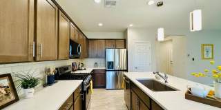 2 Bedroom + Den Villa in Quail Creek Community! Must See! Gallery 4