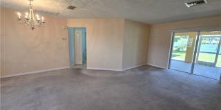 4614 SW 9th Place Gallery 3