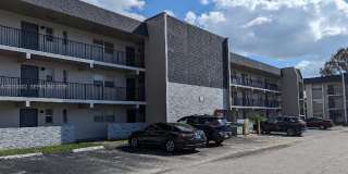 8020 Colony Circle N Gallery 1