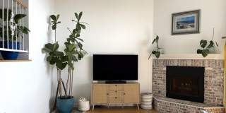 Multi-Level 2 bed plus bonus room townhome in South Redondo Beach – Available for 6–12 Months Gallery 3