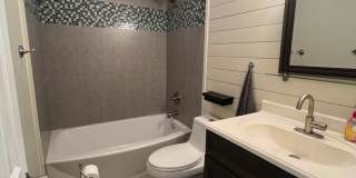 ~~~ Stunning 3-Bedroom, 2-Bath Home with 2-car garage and Private Pool. ~~~ Gallery 5