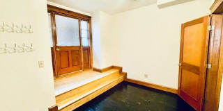300 North St. Gallery 10