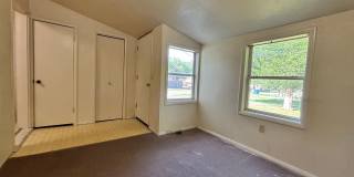 1 or 2 Bedroom, 1-Bathroom Duplex with central heat and air Gallery 14