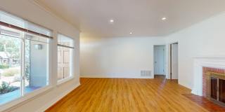 Large Altadena Foothills Home for Rent! 4 Bedrooms, 4 Bathrooms, Washer & Dryer and Central AC, Large yard! Gallery 9