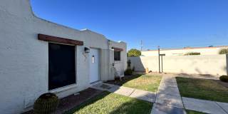 8020 East Oak Street Gallery 8