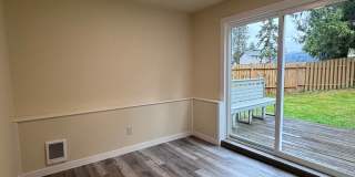 Beautifully Updated 4-Bedroom Home in Desirable Northeast Tacoma Beautifully Updated 4-Bedroom Home in Desirable Northeast Tacoma Gallery 27