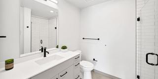 Triangle Square Gallery 40