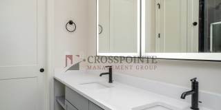 Luxury 3 bedroom, 3.5 Bath, 2 Car Garage Townhome- Fully Furnished! Gallery 20