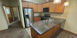 Spacious 2BR/1BA Upstairs Apartment with All-in-One Washer/Dryer Gallery 1