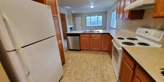Left Side Duplex Available Gallery 4