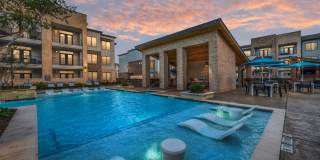 Reserve on Kingsland Gallery 31