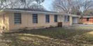 2408 Lake Air Dr Gallery 1