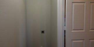 2 bed, 1 bath in great location - move in ready! Gallery 24