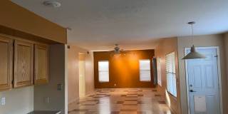 3500 SFT home, 5 Bed 3 bath with POOL and 3 car garage Gallery 15