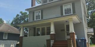 Kent Ohio 2 Bedroom 1.5 Bath 2 Bonus Rooms. Gallery 1