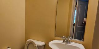 3 Bd 2 Ba with Lake view! Gallery 5