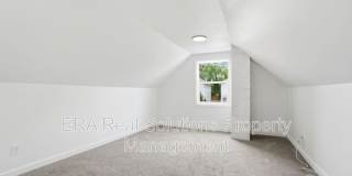 432 Catherine St Gallery 17