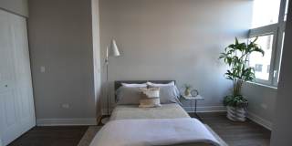 3833 N Broadway Gallery 273