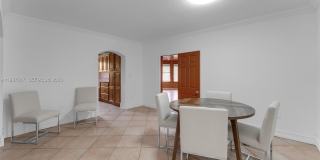 9840 SW 60th St Gallery 10