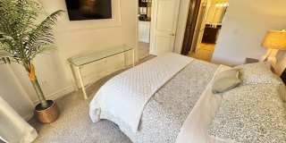 Great opportunity condo in a highly desirable central Las Vegas location Gallery 12