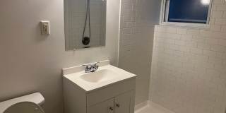 725 Hill Street Gallery 16