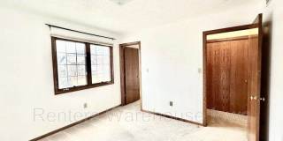 2048 Walnut Street Gallery 21