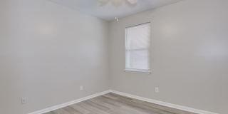 250 Almon Court Gallery 21
