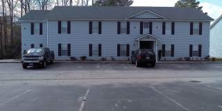 2 Bedroom, 1 bath apartment - Downstairs Unit Gallery 1