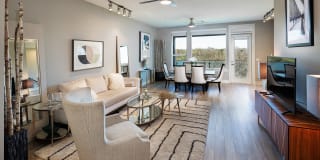 AMLI South Shore Gallery 38