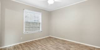 Alamo Heights Condo Gallery 15