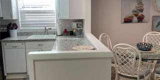 333 THE ESPLANADE N Gallery 8