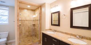 Contemporary Three Bedroom Home in Point Breeze Gallery 11
