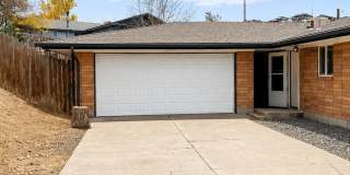 Tucked Away in Selah – Space, Storage & Serenity All in One! Gallery 1