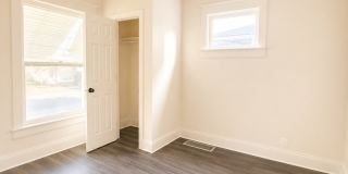 3 Bedroom 1.5 Bathroom HOUSE Gallery 7