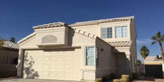 Charming 3Bed/2.5Bath/2Car home located in Summerlin Gallery 1