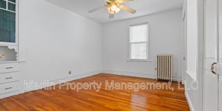 12 Lowell Place Gallery 17